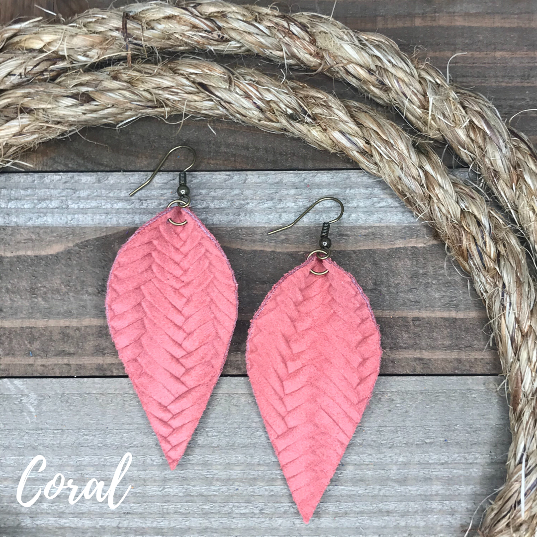 Hoja (wide) Leather Earrings
