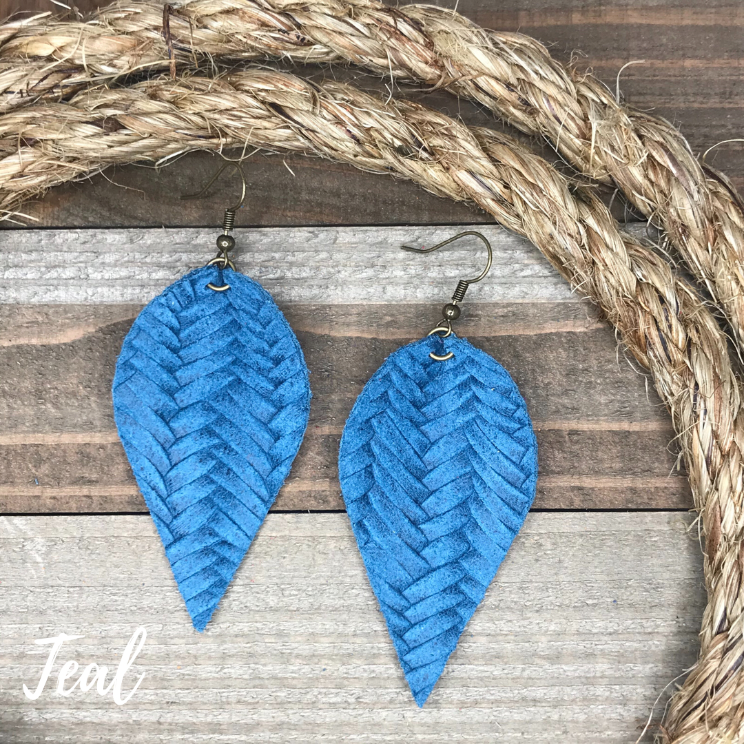 Hoja (wide) Leather Earrings