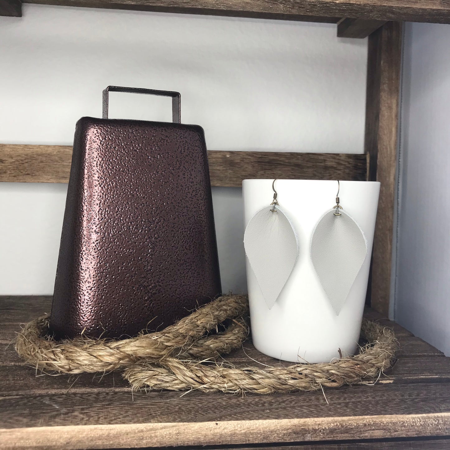 OG Hoja Leather Earrings