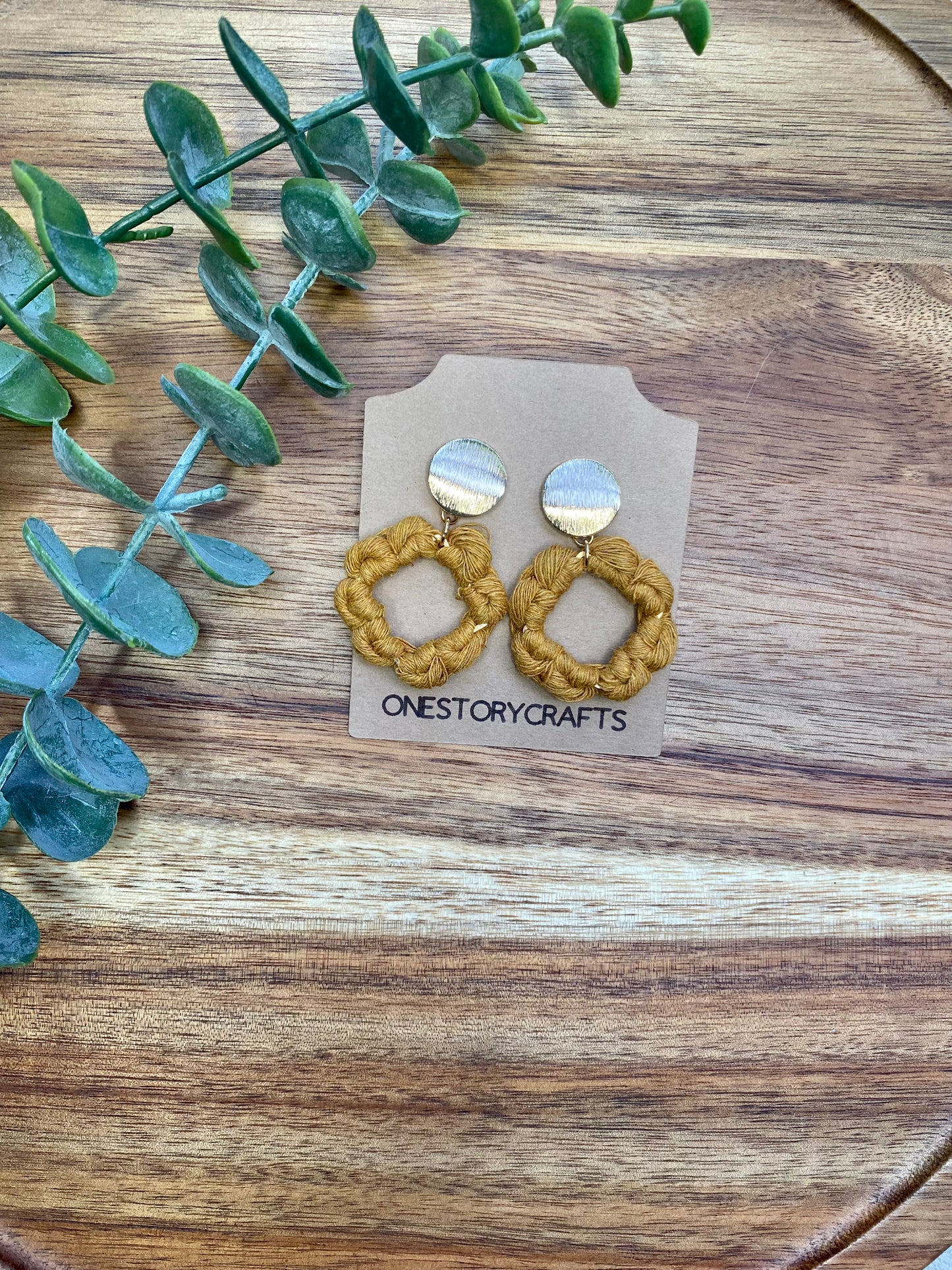 Iris Stud Macrame Earrings