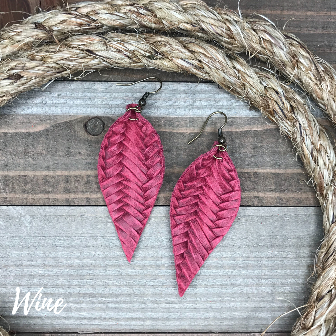 Hoja (skinny) Leather Earrings